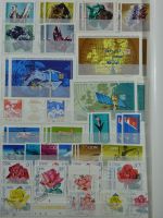 DDR Sammlungsartiges Lager mit Marx Blöcken in 2 Einsteckalben #MA326