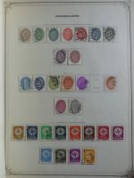 Weltweit Zwei Schwarten mit deut. Gebieten, franz. Kolonien usw. in Binde #MA461