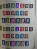 Weltweit Zwei Schwarten mit deut. Gebieten, franz. Kolonien usw. in Binde #MA461