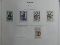 Weltweit Zwei Schwarten mit deut. Gebieten, franz. Kolonien usw. in Binde #MA461