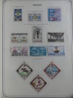 Weltweit Zwei Schwarten mit deut. Gebieten, franz. Kolonien usw. in Binde #MA461