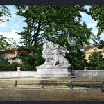 AK Düsseldorf Kriegerdenkmal im Hofgarten, coloriert 1915 gebraucht #IN759
