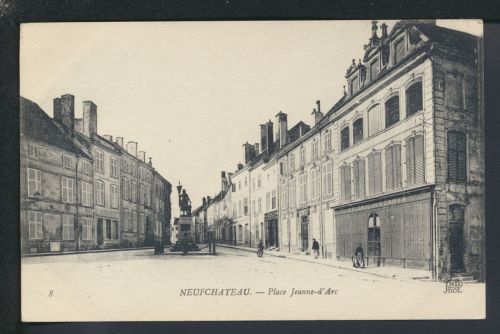 Ansichtskarte Frankreich Neufchateau Place Jeanne-d´Arc