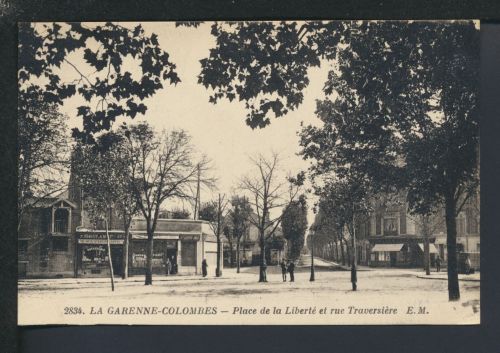 Ansichtskarte Frankreich La Garenne-Colombes Place de la Liberte rue Traversiere