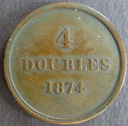 Münze Großbritannien - Guernsey 1874 - 4 Doubles Inselwappen Bronze ss