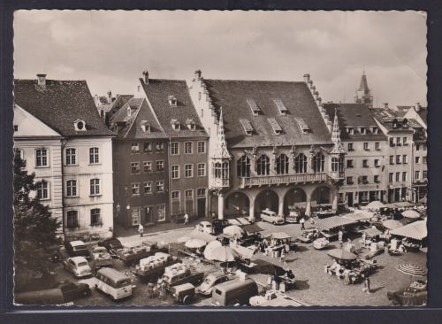 Ansichtskarte Freiburg Breisgau n. Hamburg Marktplatz Verkaufsstände Autos