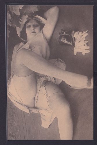 Ansichtskarte Erotik Akt Frauen Schönheiten Nude Darstellung um 1910