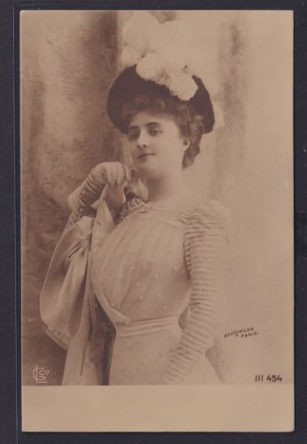 Ansichtskarte Künstlerkarte Reutlinger Paris Fotograf Frau Schönheit Erotik