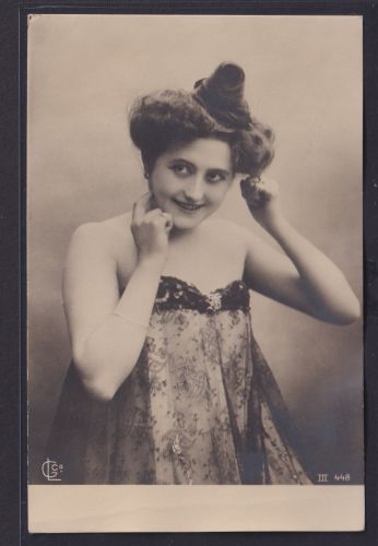 Ansichtskarte Künstlerkarte Frau Schönheit Erotik