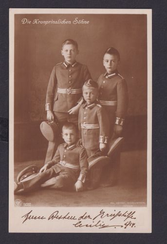 Ansichtskarte Kronprinzliche Söhne Familienbild Kgl. Hofphotoraph Niederstroth