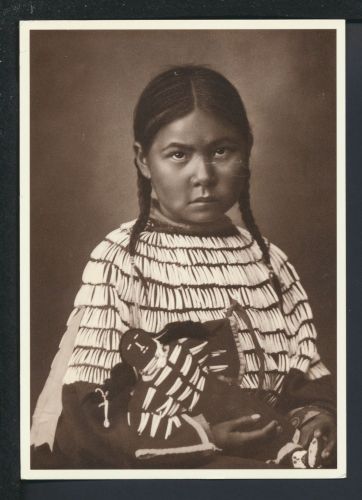 Ansichtskarte Mädchen Cheyenne Indianer mit Puppe USA