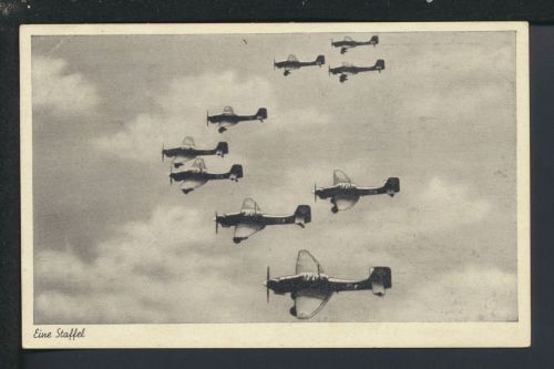 Militaria selt. Propaganda Ansichtskarte Flugzeug Flugzeugstaffel Krieg Feldpost