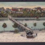 Ansichtskarte Künstlerkarte Kiel Fluss Brücke Baumallee Schleswig Holstein nach