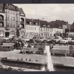 Ansichtskarte Brandenburg Havel Neustadter Markt Springbrunnen Oldtimer nach