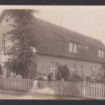 Ansichtskarte Haus Bremen m. Bewohnern E.F.C. Meyer Kunst Atelier