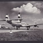 Flugpost airmail Ansichtskarte KLM Flugzeug Super Constellation G Nieferlande