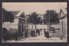Militaria Ansichtskarte Kaserne Fontainbleau Frankreich