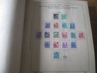 Sammlung DDR 1949-1966 gestempelt sauber aufgezogen im Schaubek Vordruck Binder
