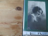 Ansichtskarten gute Sammlung Motiv Frauen bzw. Mann + Frau + Kinder 74 Ak oft Jugendstil