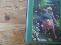 Ansichtskarten gute Sammlung Motiv Frauen bzw. Mann + Frau + Kinder 74 Ak oft Jugendstil