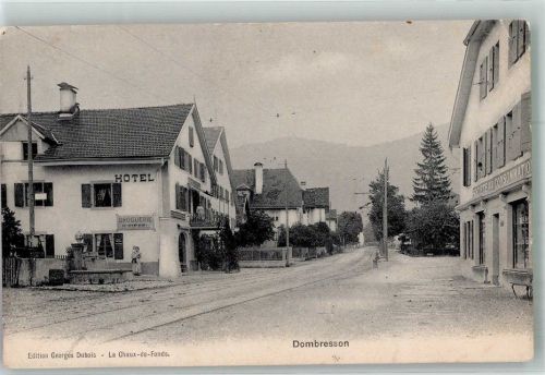 2056 Dombresson 1906 Foto AK Hotel Geschäft