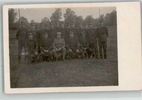 Gruppenaufnahme von Soldaten in Uniform Militär Schweiz Privatfoto AK