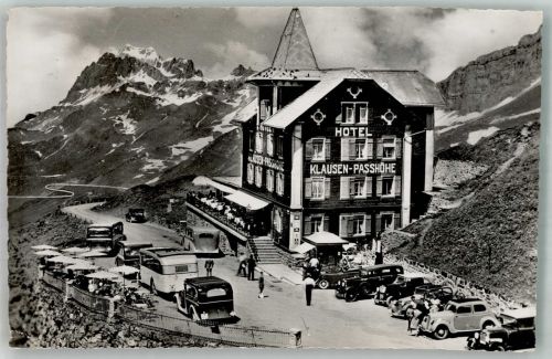 Klausenpass Foto AK Omnibus Auto Oldtimer Hotel Klausenpass-Höhe