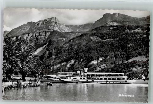Raddampfer Lötschberg auf dem Brienzersee Binnenschiff Foto AK