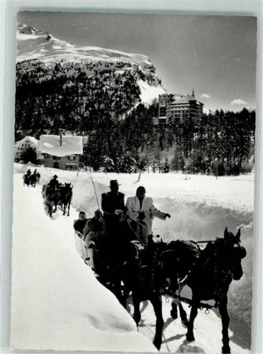 Sils/Segl Baselgia Engadin Schlittenfahrt Pferde Winter Schnee