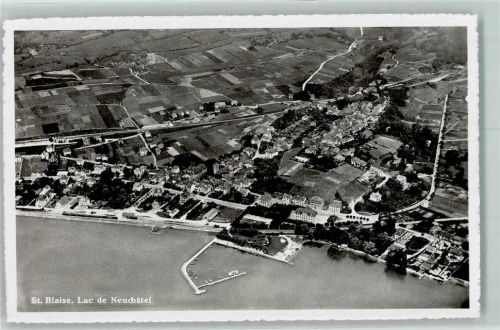 St-Blaise Lac de Neuchatel Hafen Boote