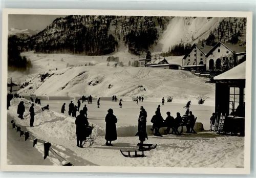 Samedan Winter Kurverein Eisplatz Schlitten