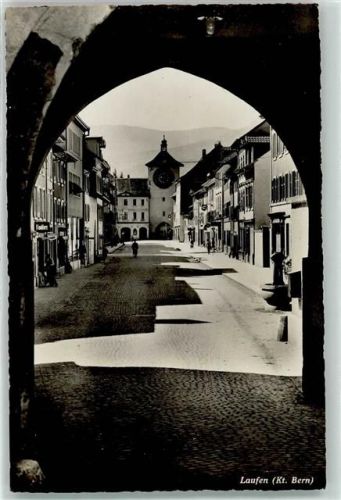 4242 Laufen - Stadttor