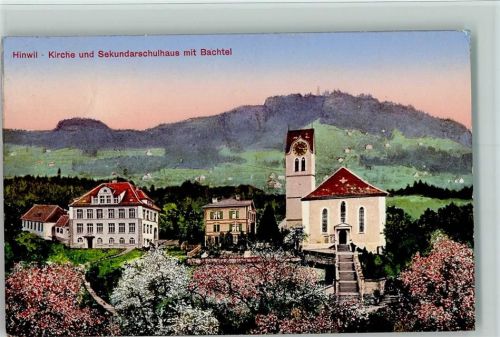 Hinwil Die Kirche u. das Sekundarschulhaus mit Bachtel