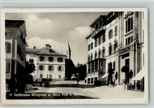 Silvaplana Dorfstraße mit Hotel Post und Kirche