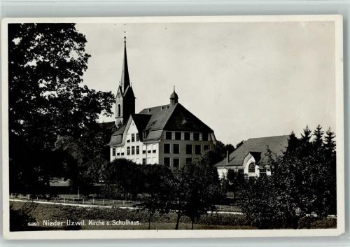 9240 Uzwil - Nieder-Uzwil Kirche und Schulhaus