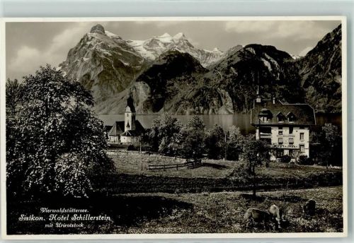 Sisikon Hotel Schillerstein mit Urirotstock