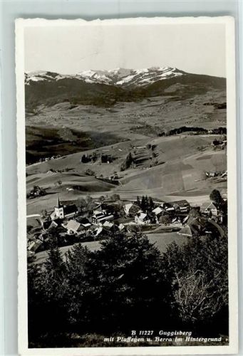 Guggisberg Guggisberg mit Pfaffeyen und Berra im Hintergrund