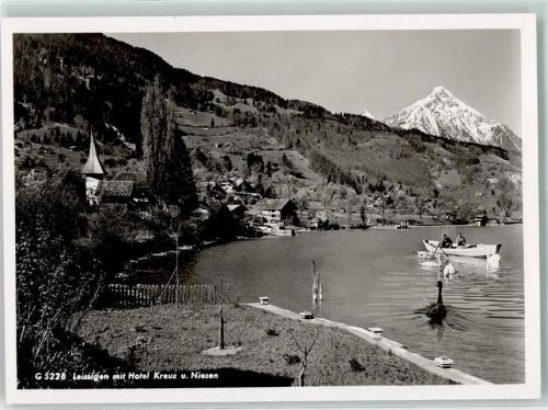 Leissigen Hotel Kreuz und Niesen Ruderboot