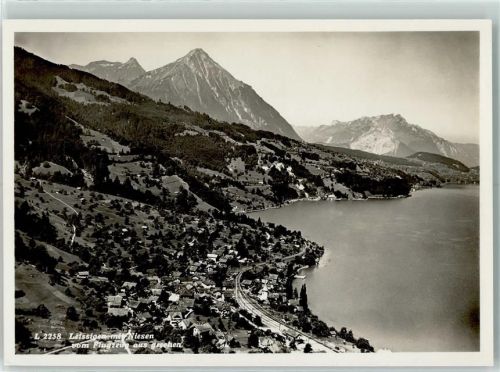 Leissigen Fliegeraufnahme Leissigen mit Niesen Thunersee