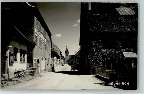 8213 Neunkirch 1933 Foto AK Strassenbild AK