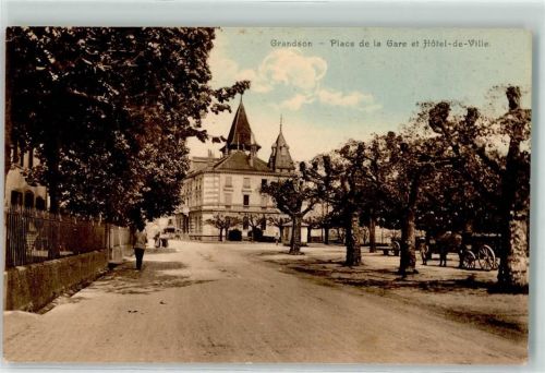 Grandson Bahnhofsplatz und Rathaus