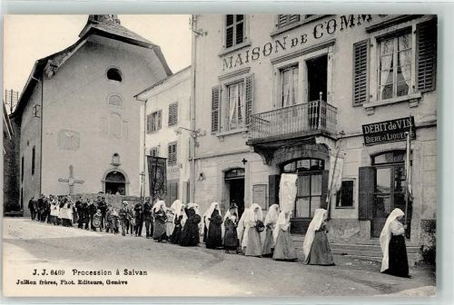 Salvan Maison de Commune Kirche Kreuz Nonnen Procession Biere Debit de Win Geschäft