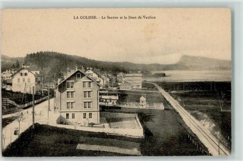 Le Sentier La Golisse et la Dent de Vaulion