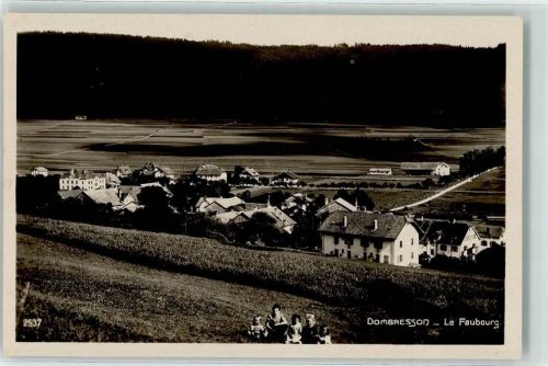Dombresson Le Faubourg