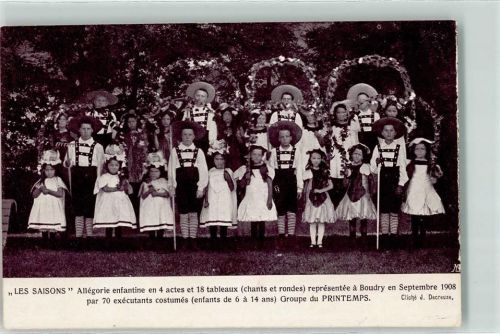 Boudry Tracht Kranz Kinder Hüte Blumen Les Saisons Groupe du printemps