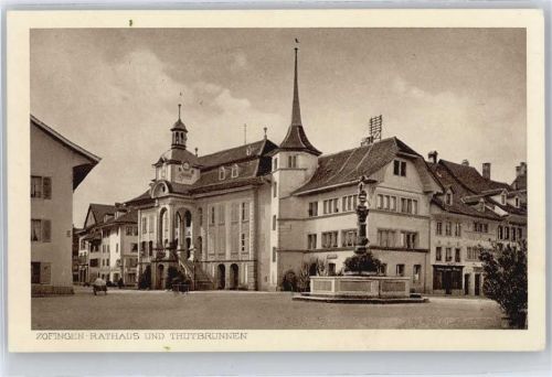 Zofingen Rathaus, Brunnen