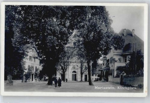 Mariastein Kirchplatz