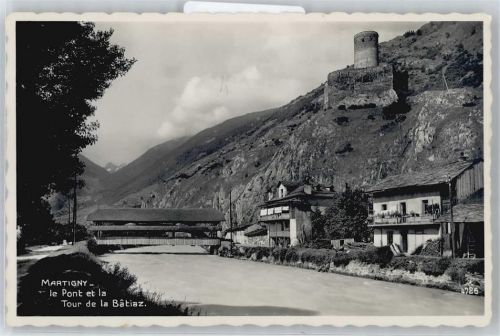 Martigny Pont et la Tour de la Batiaz