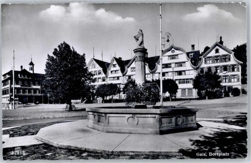 Gais Dorfplatz Brunnen