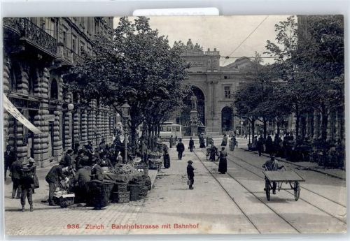 Zürich Bahnhofstraße, Bahnhof